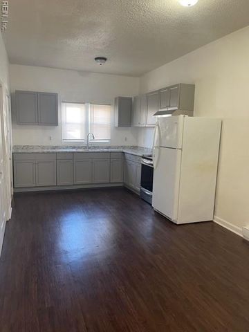 362 Ridgewell Ave Apt C, Norfolk, VA 23503