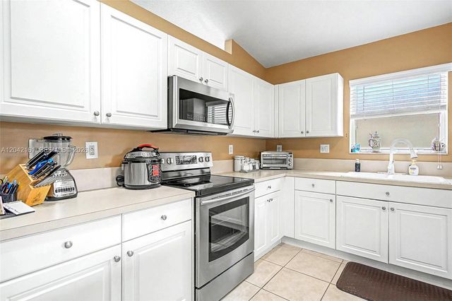 14033 SW 155th Court, Miami, FL 33196