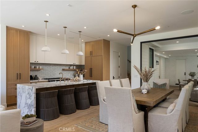 506 Goldenrod Ave, Corona Del Mar, CA 92625