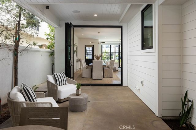506 Goldenrod Ave, Corona Del Mar, CA 92625