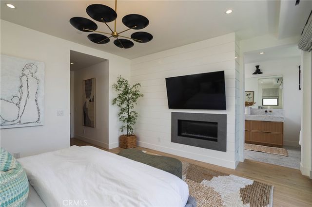 506 Goldenrod Ave, Corona Del Mar, CA 92625