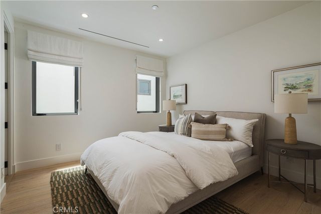 506 Goldenrod Ave, Corona Del Mar, CA 92625