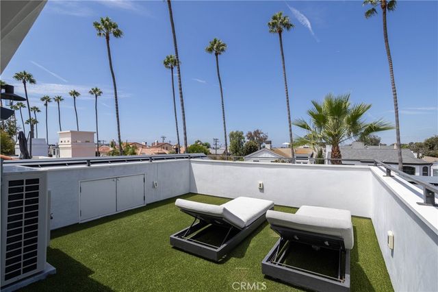 506 Goldenrod Ave, Corona Del Mar, CA 92625