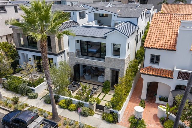 506 Goldenrod Ave, Corona Del Mar, CA 92625