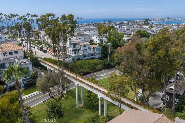 506 Goldenrod Ave, Corona Del Mar, CA 92625
