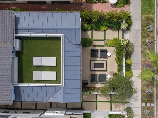 506 Goldenrod Ave, Corona Del Mar, CA 92625