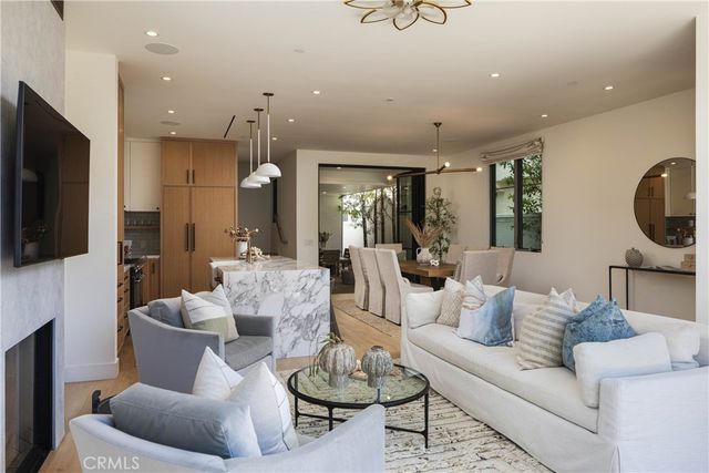 506 Goldenrod Ave, Corona Del Mar, CA 92625