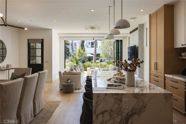 506 Goldenrod Ave, Corona Del Mar, CA 92625