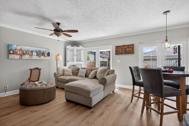 9862 NW 28th Place, Coral Springs, FL 33065