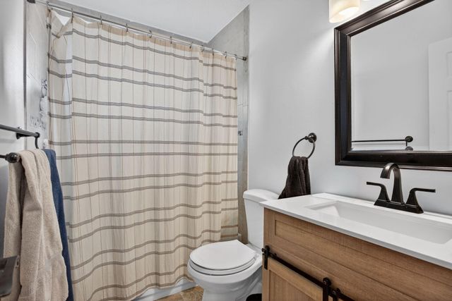 9862 NW 28th Place, Coral Springs, FL 33065