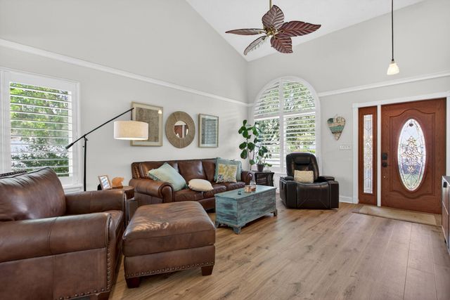 9862 NW 28th Place, Coral Springs, FL 33065