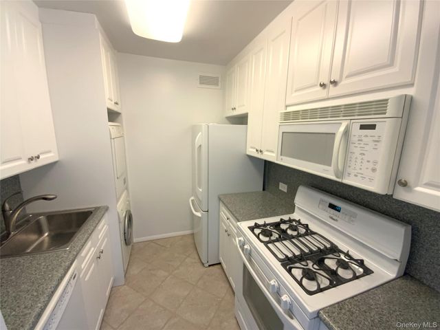 26910 Grand Central Parkway 9X, Floral Park, NY 11005