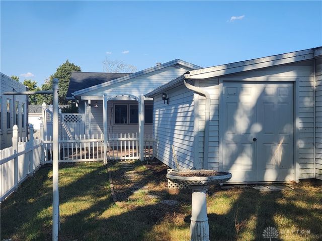 1124 Race Drive, Troy, OH 45373