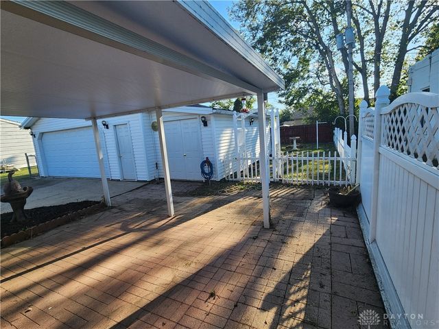 1124 Race Drive, Troy, OH 45373