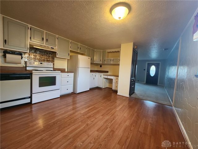 1124 Race Drive, Troy, OH 45373