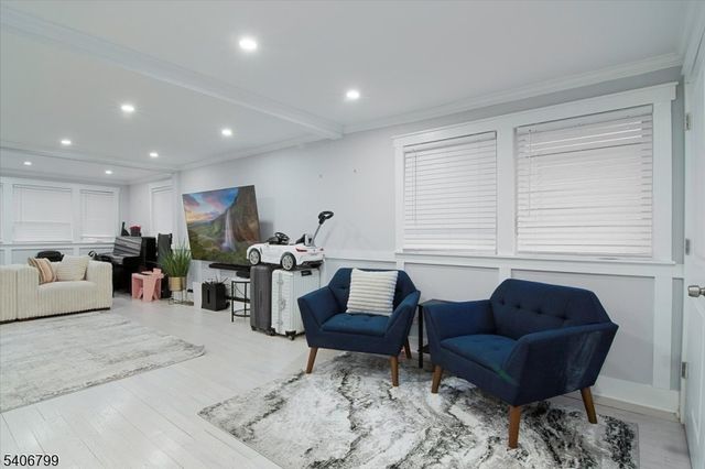 113 Sanford St, East Orange City, NJ 07018