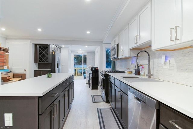 113 Sanford St, East Orange City, NJ 07018