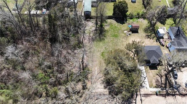 2132 Legion Street, Lake Charles, LA 70601