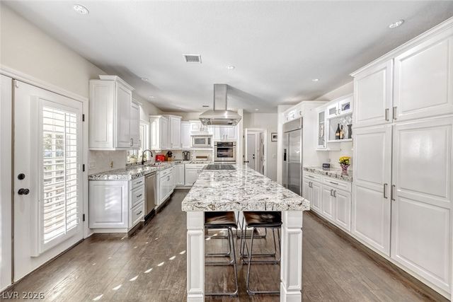 12 Congressional Court, Las Vegas, NV 89113