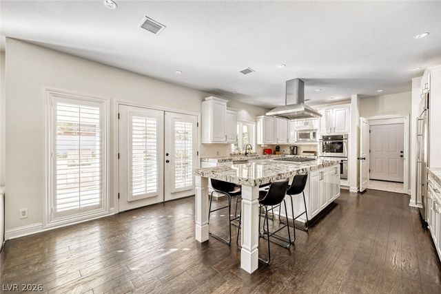 12 Congressional Court, Las Vegas, NV 89113