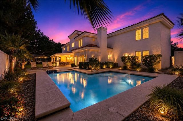 12 Congressional Court, Las Vegas, NV 89113