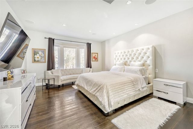 12 Congressional Court, Las Vegas, NV 89113