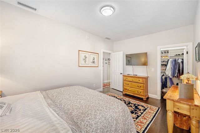 12 Congressional Court, Las Vegas, NV 89113
