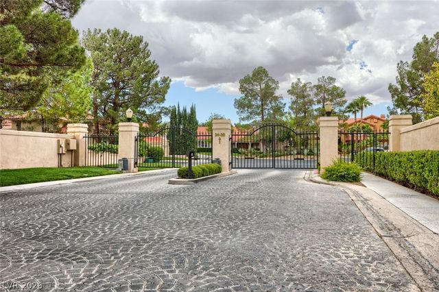 12 Congressional Court, Las Vegas, NV 89113