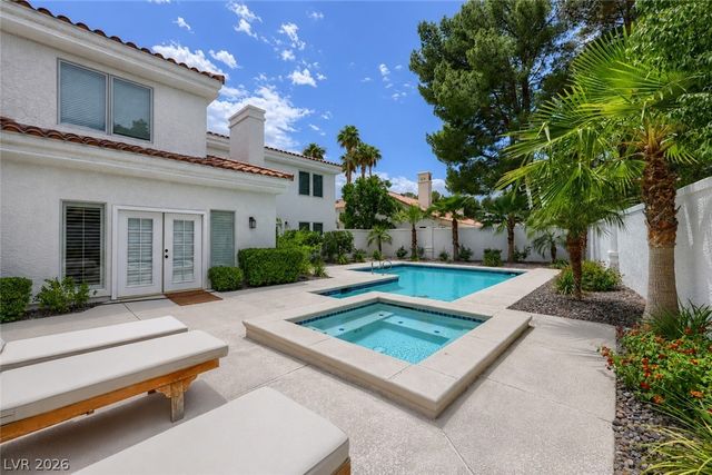 12 Congressional Court, Las Vegas, NV 89113
