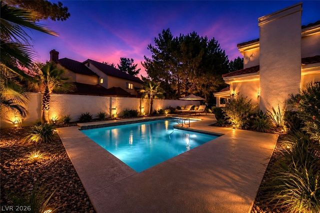 12 Congressional Court, Las Vegas, NV 89113