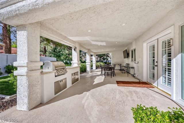 12 Congressional Court, Las Vegas, NV 89113