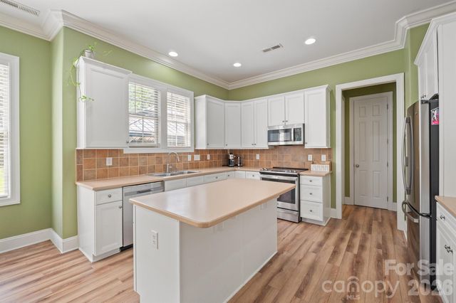 4109 Exbury Gardens Drive, Waxhaw, NC 28173