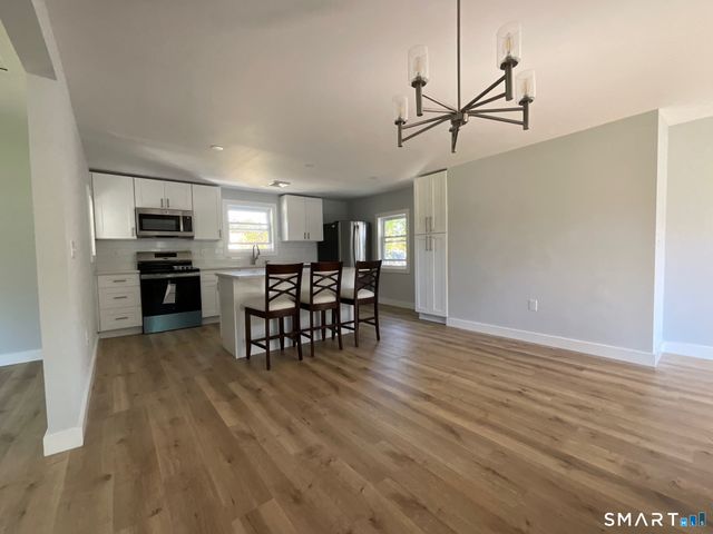 62 River Street, Deep River, CT 06417