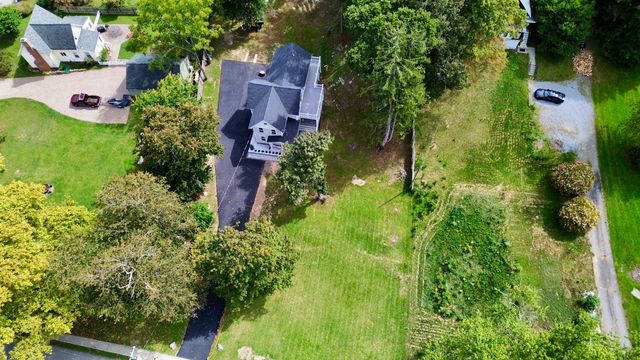 62 River Street, Deep River, CT 06417