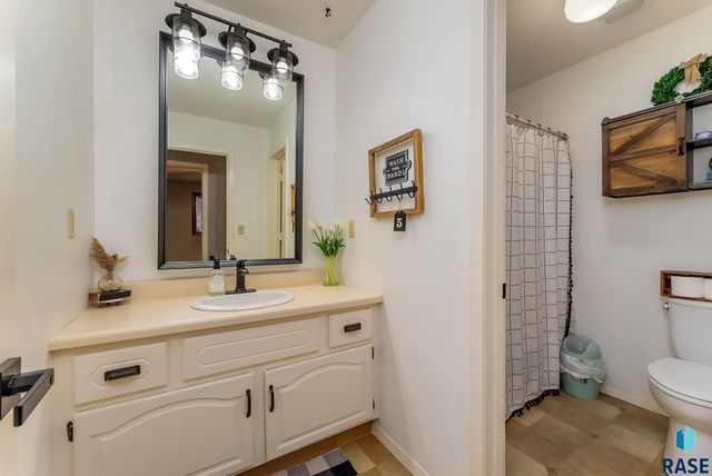 609 S Splitrock Blvd Boulevard, Brandon, SD 57005