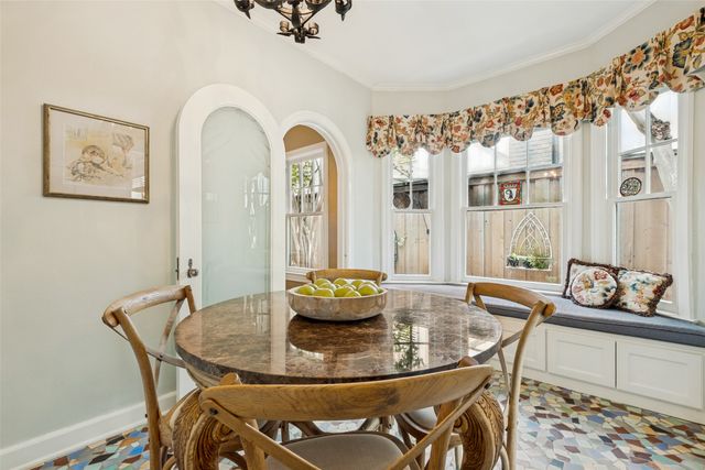6917 Westlake Avenue, Dallas, TX 75214