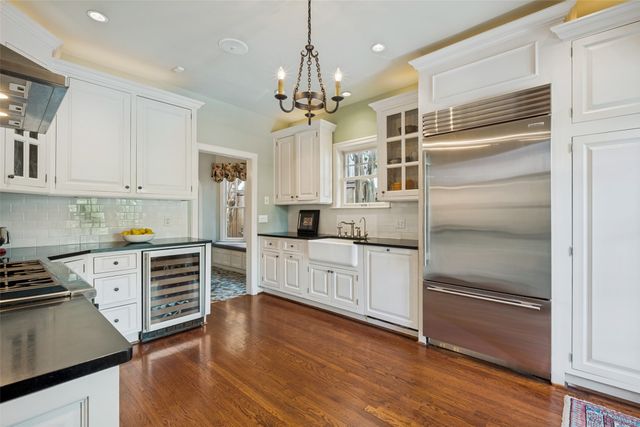 6917 Westlake Avenue, Dallas, TX 75214