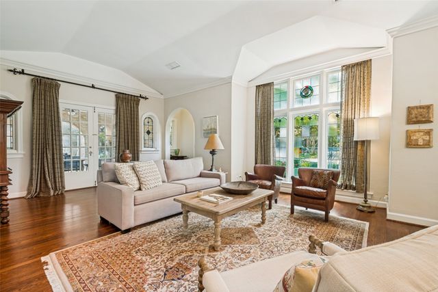 6917 Westlake Avenue, Dallas, TX 75214