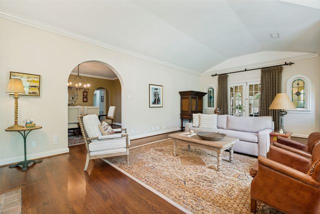 6917 Westlake Avenue, Dallas, TX 75214