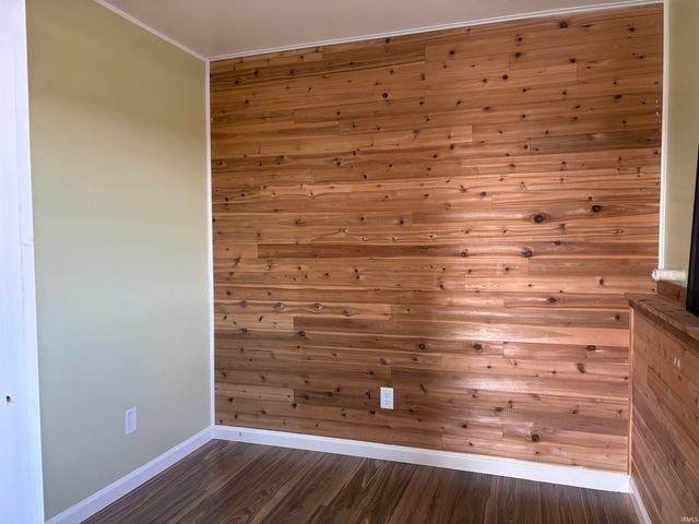 12869 N 200 W Road, Milford, IN 46542