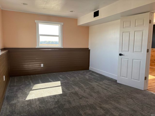 12869 N 200 W Road, Milford, IN 46542