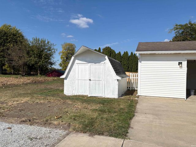 12869 N 200 W Road, Milford, IN 46542