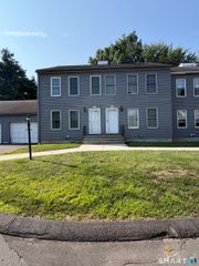 11 Riverview Drive A, East Windsor, CT 06088