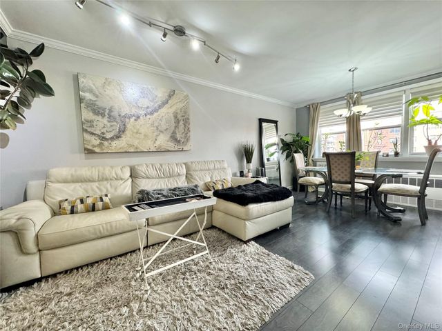 84-09 155th Avenue 3H, Howard Beach, NY 11414