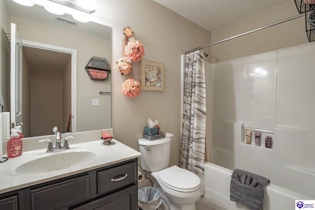 214 Riley Way, Elizabethtown, KY 42701