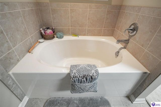 214 Riley Way, Elizabethtown, KY 42701