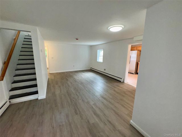 431 Violet Avenue, Poughkeepsie, NY 12601