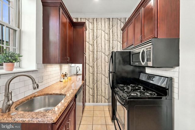859 N LAWRENCE ST, Philadelphia, PA 19123