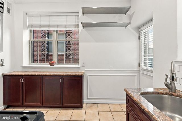 859 N LAWRENCE ST, Philadelphia, PA 19123