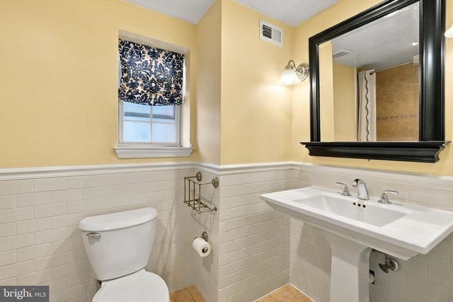 859 N LAWRENCE ST, Philadelphia, PA 19123